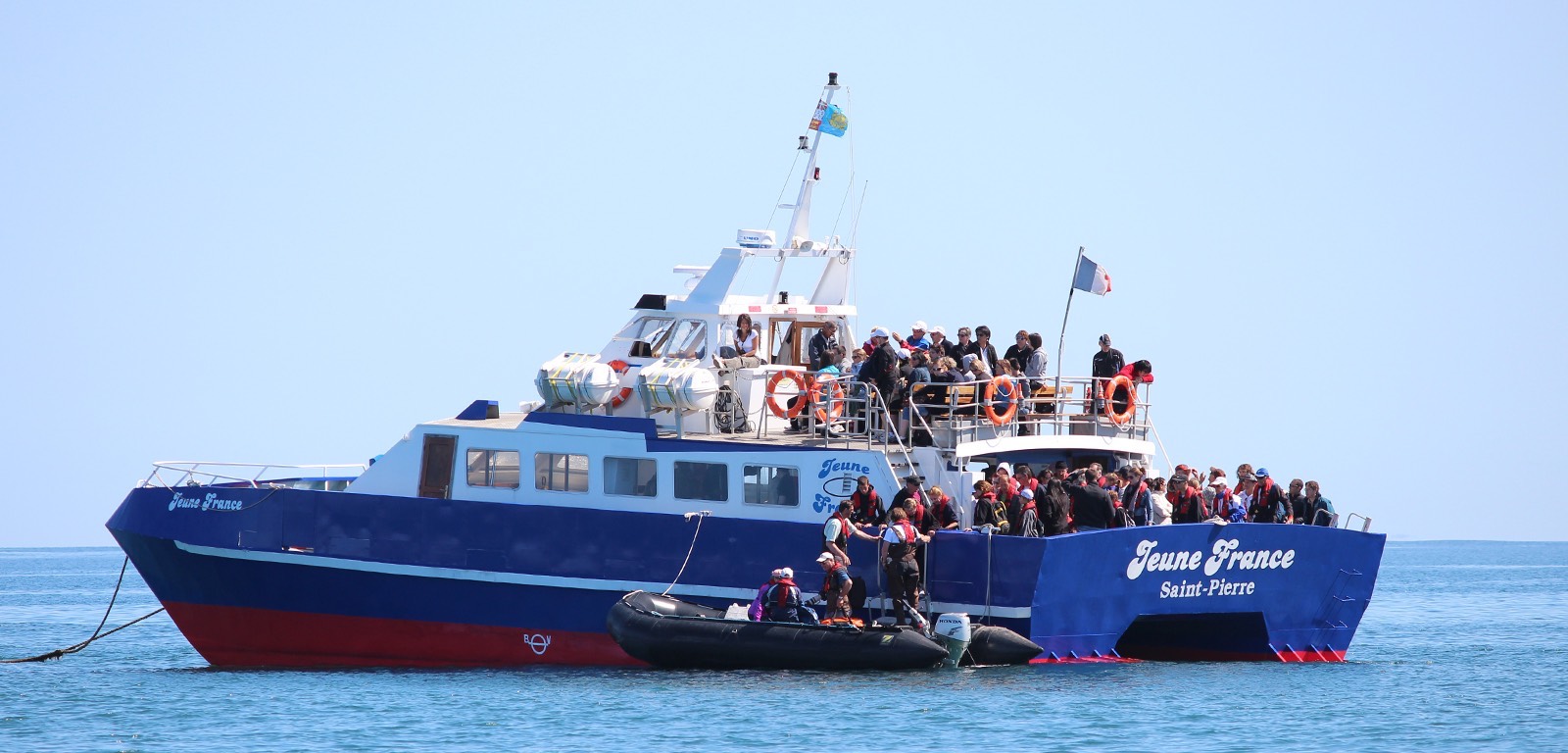 Le Jeune France en tour en mer